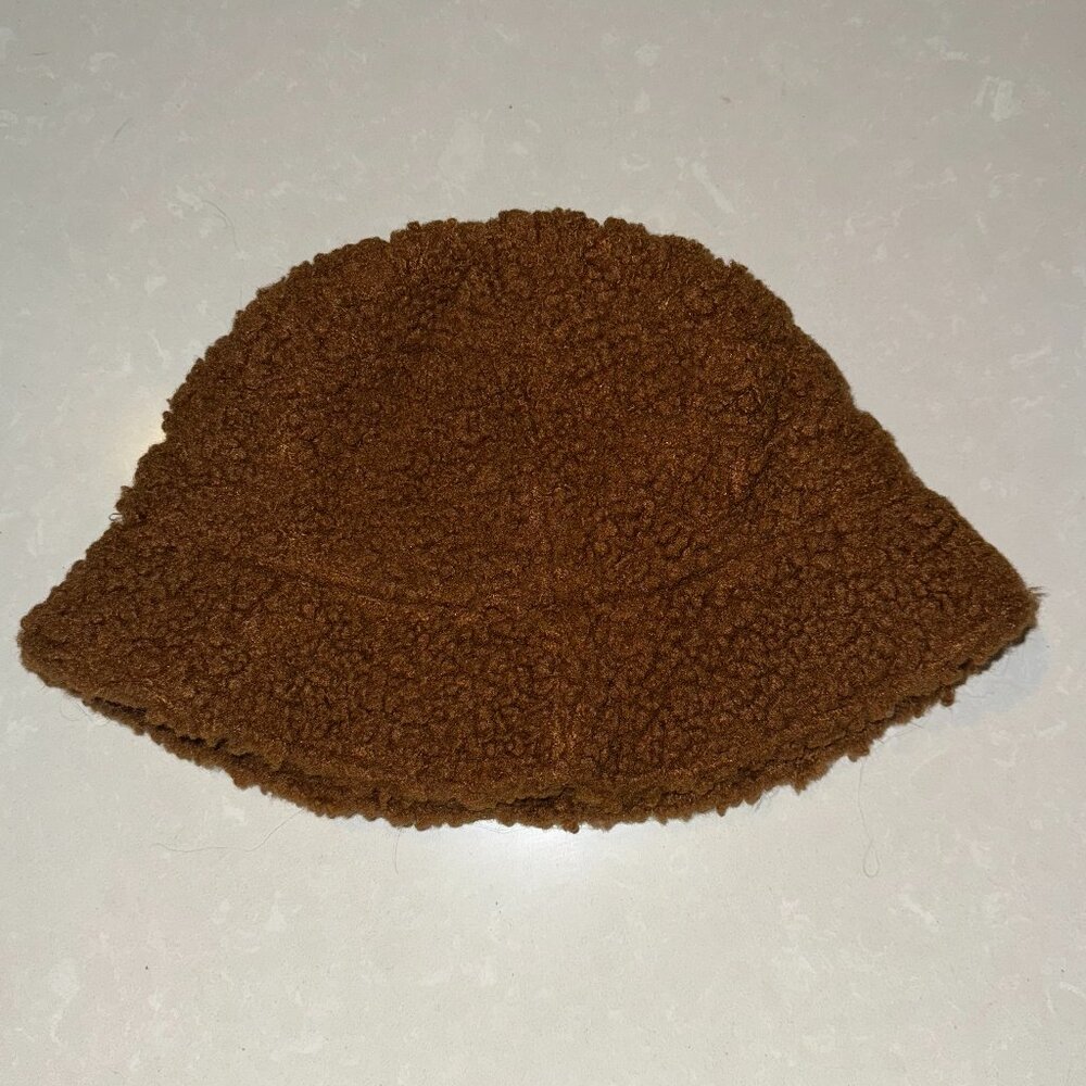Teddy Bucket Hat Women's
